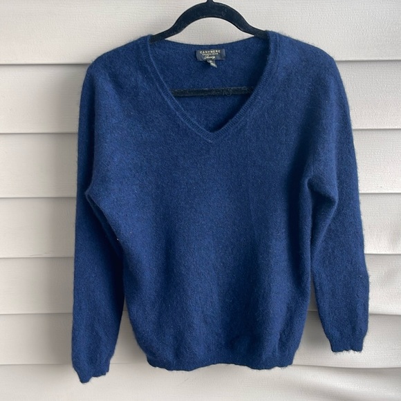 Charter Club Sweaters - Charter  Club Luxury Cashmere Navy V -Neck sweater XL Pullover